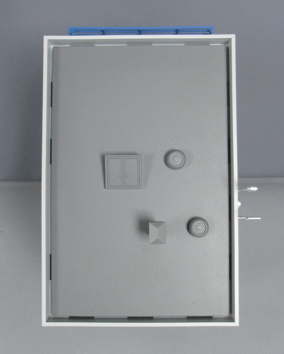 MTH 30-90155 Hubie Skriemen D.D.S. 3-Story City w/Fire Escape & Blinking Sign