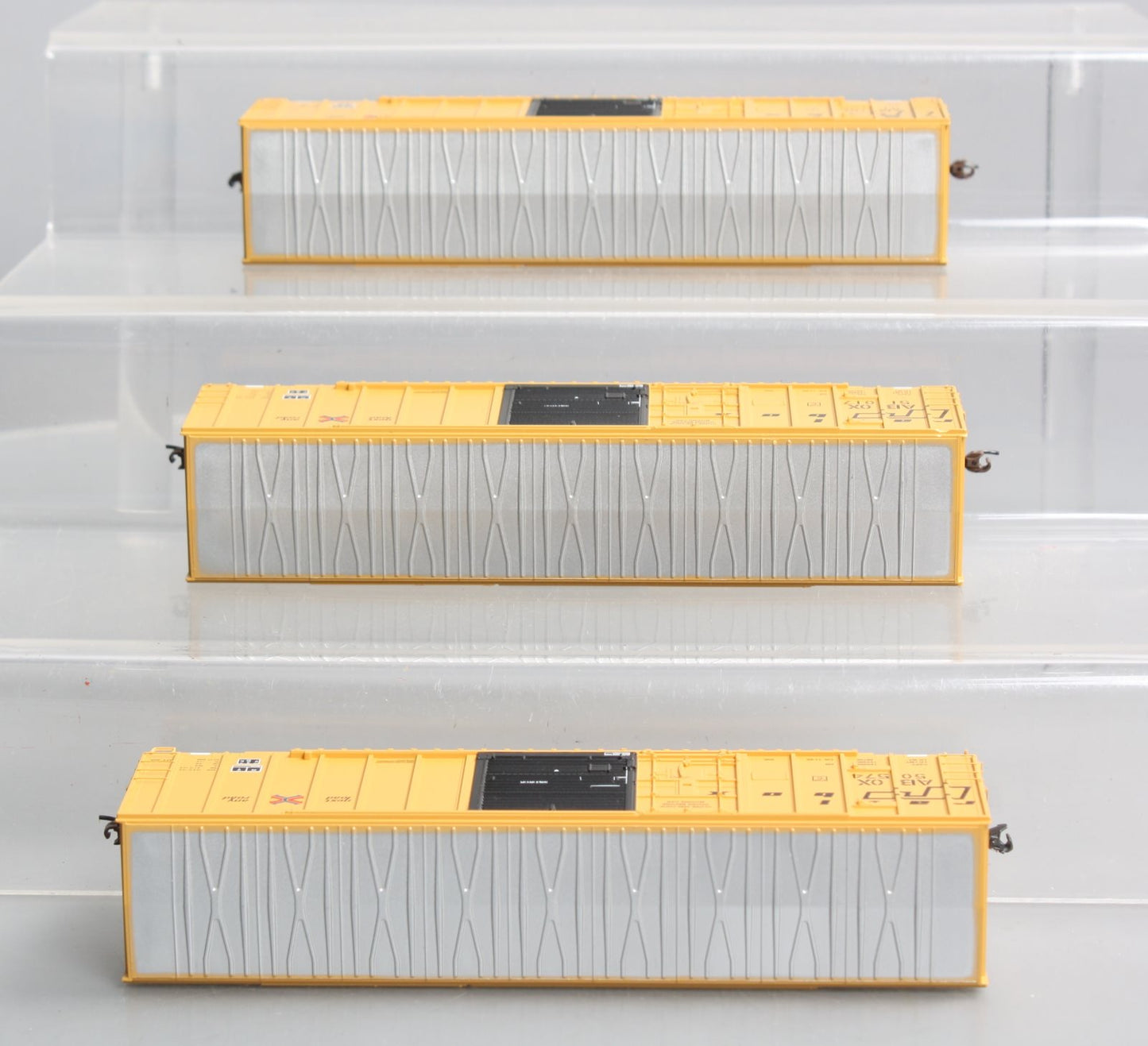 Athearn 71007 HO RailBox/Late 50' FMC Ex-Post Combo Door Boxcar (Set of 3)