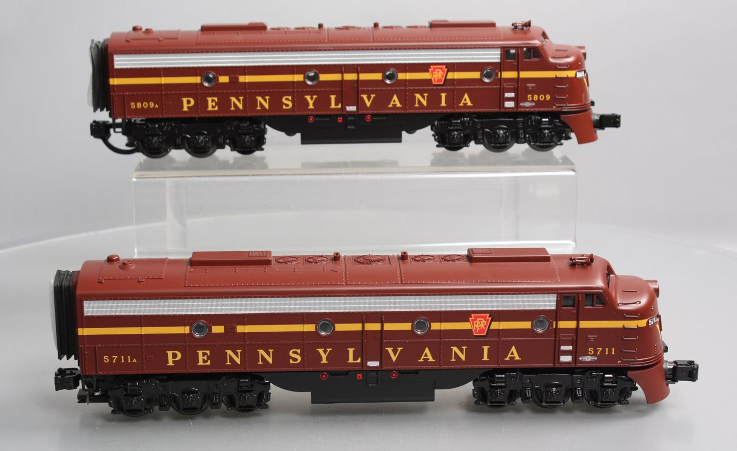 MTH 30-2837-1 Pennsylvania E-8 AA Diesel Engine Set w/PS2 #5711/5809