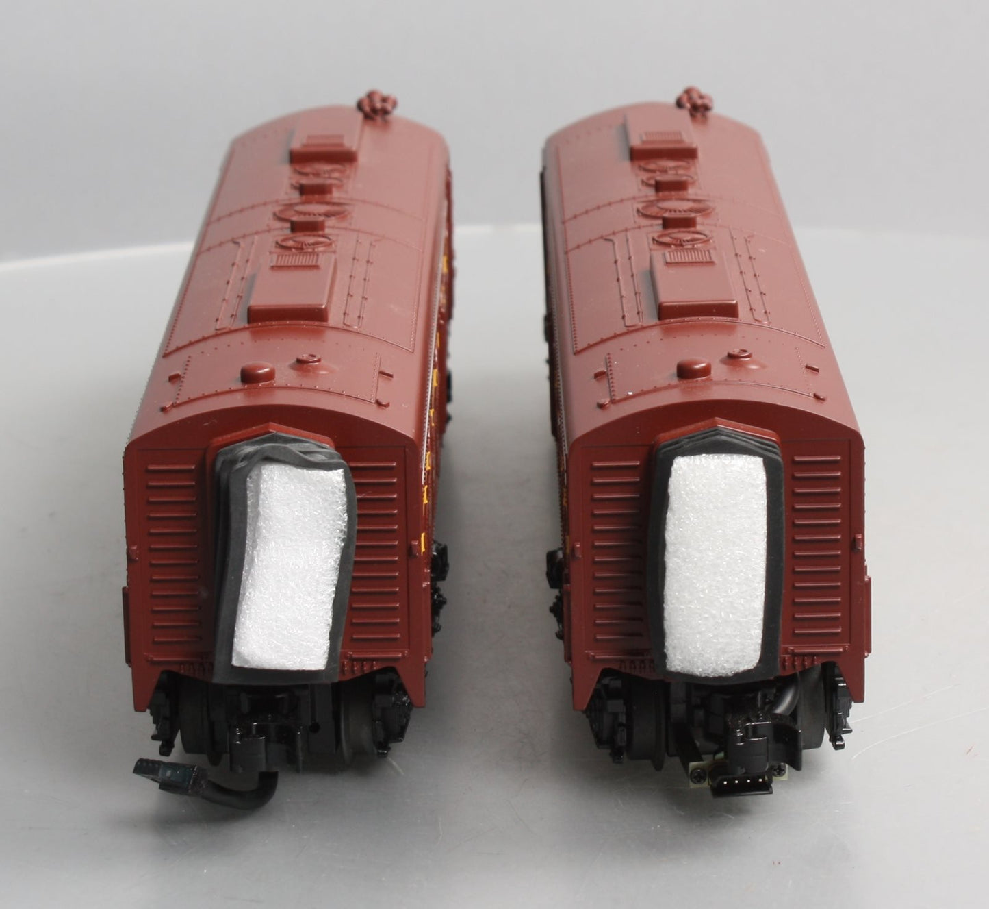 MTH 30-2837-1 Pennsylvania E-8 AA Diesel Engine Set w/PS2 #5711/5809