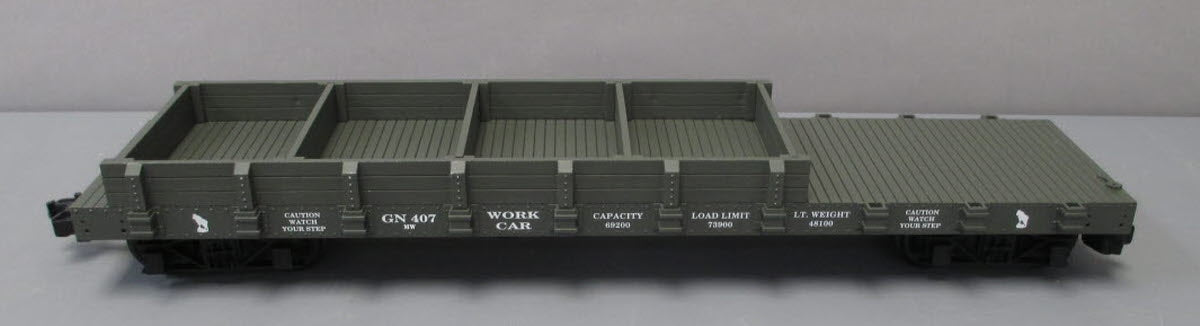 USA Trains R1829 G Great Northern Work Flat Car with Load (Dark Green)