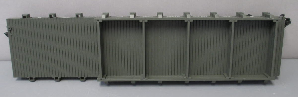 USA Trains R1829 G Great Northern Work Flat Car with Load (Dark Green)