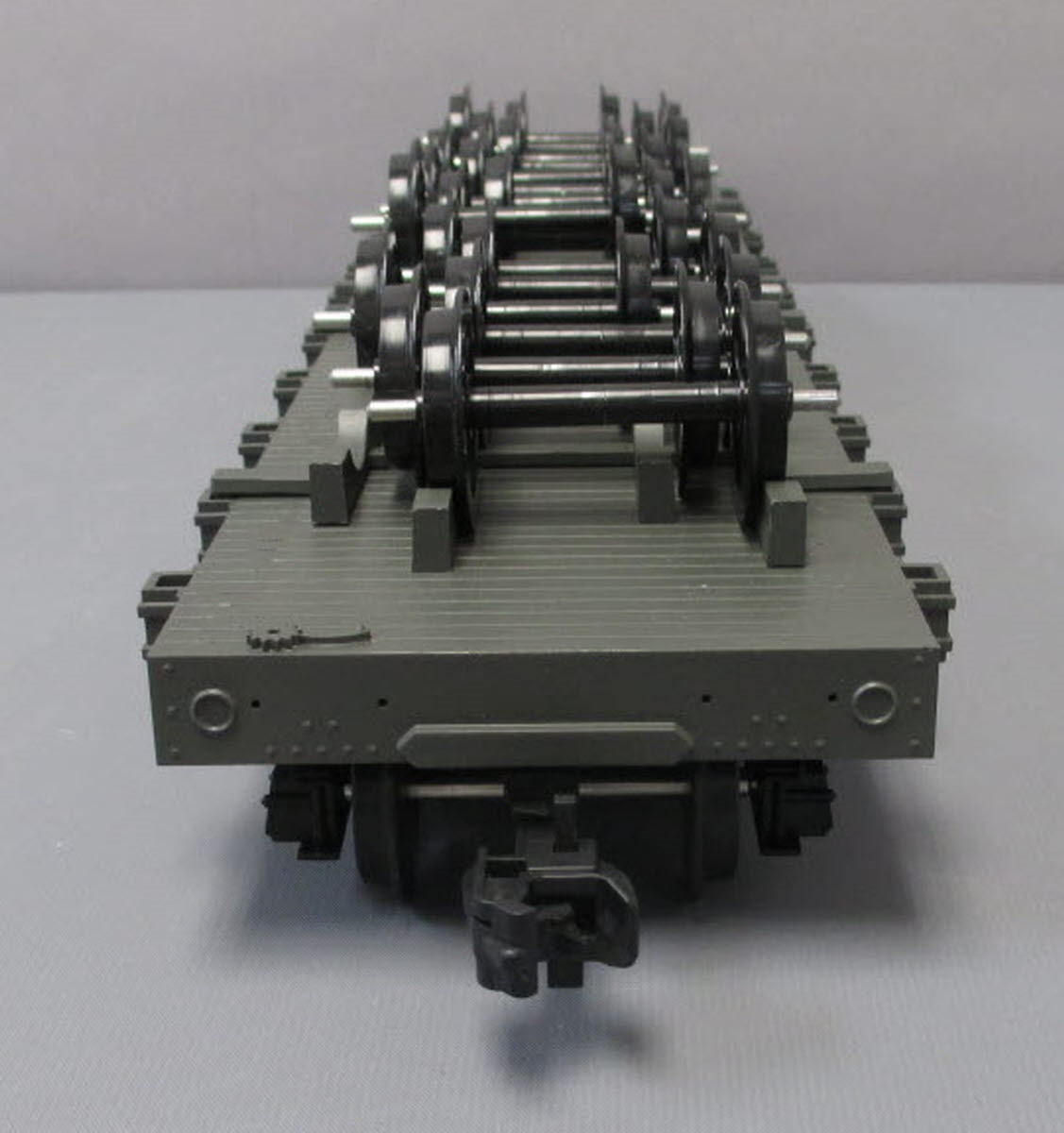 USA Trains R1889 G Great Northern Dark Green Wheel Car