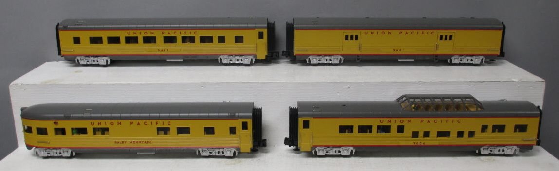 MTH 30-67438 O Union Pacific 60’ Streamlined ABS Passenger Set (Set of 4)
