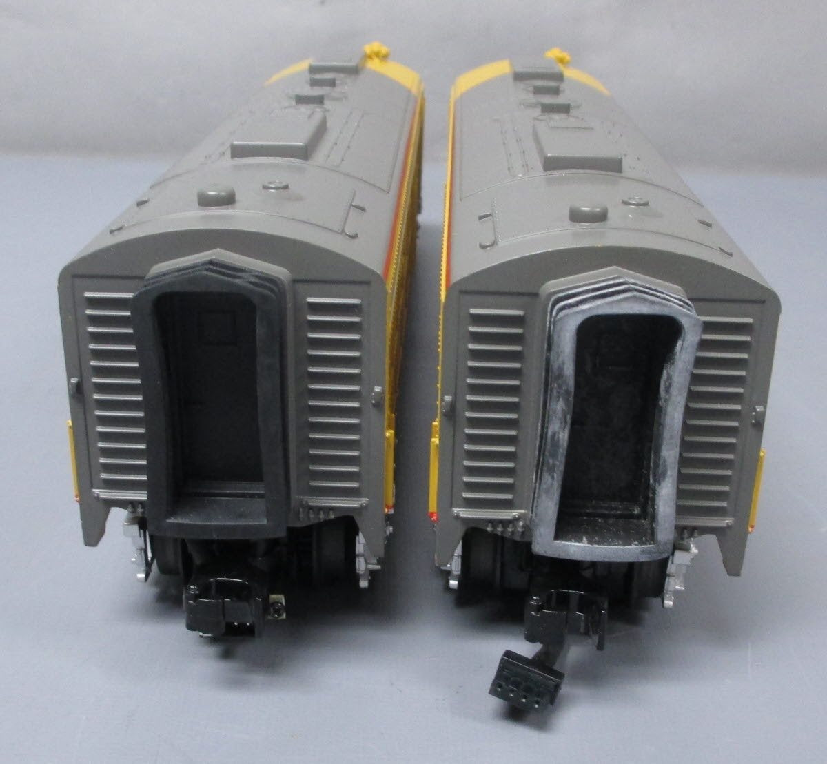 MTH 30-2912-1 Union Pacific E-8 AA Diesel Engine Set w/PS 2.0 #933/939