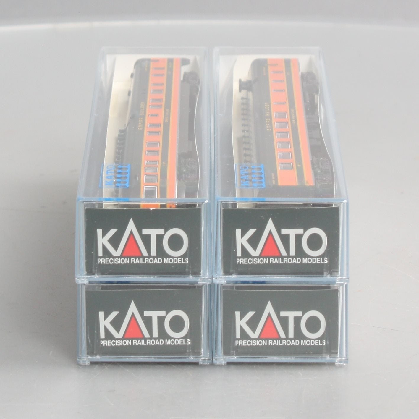 Kato 106-1051 N Scale Great Northern Smoothside Passenger Cars 4 Car (Set A)