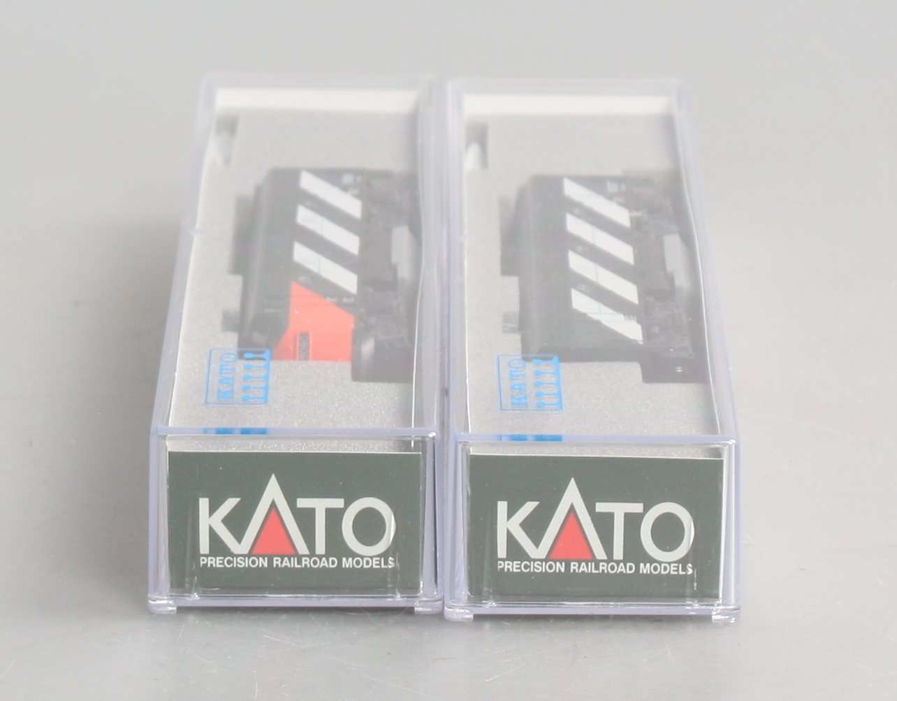 Kato 106-0425 N Canadian National EMD F7A & F7B Diesel Locomotive #9080 & #9057