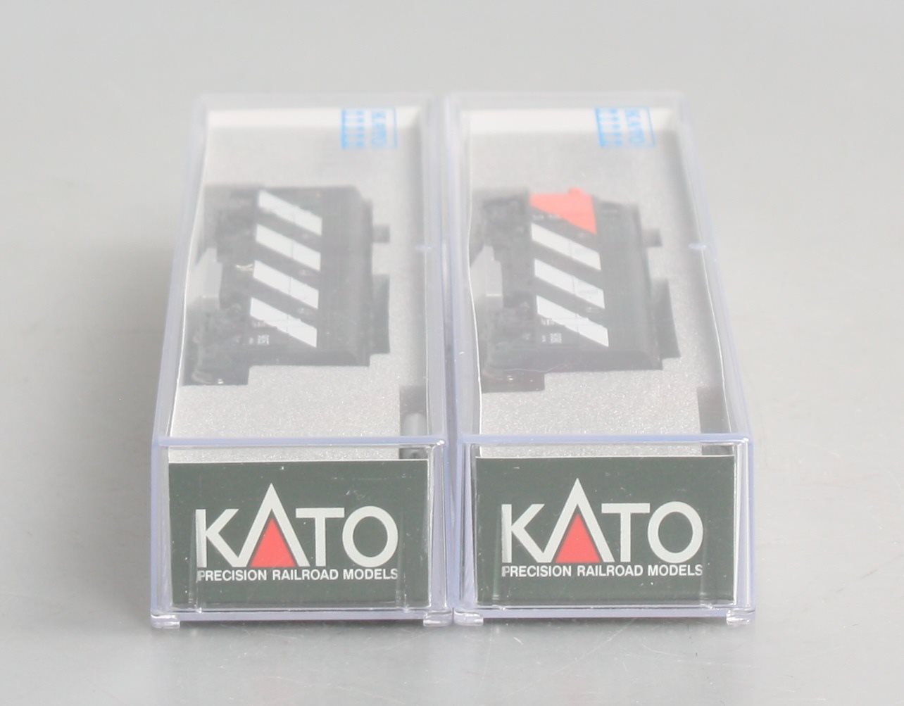 Kato 106-0425 N Canadian National EMD F7A & F7B Diesel Locomotive #9080 & #9057