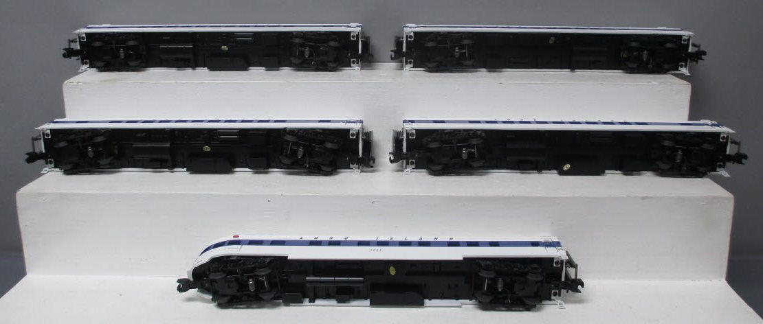 MTH 20-65201 O Long Island 70' Smooth Streamlined Passenger Car Set (Set of 5)