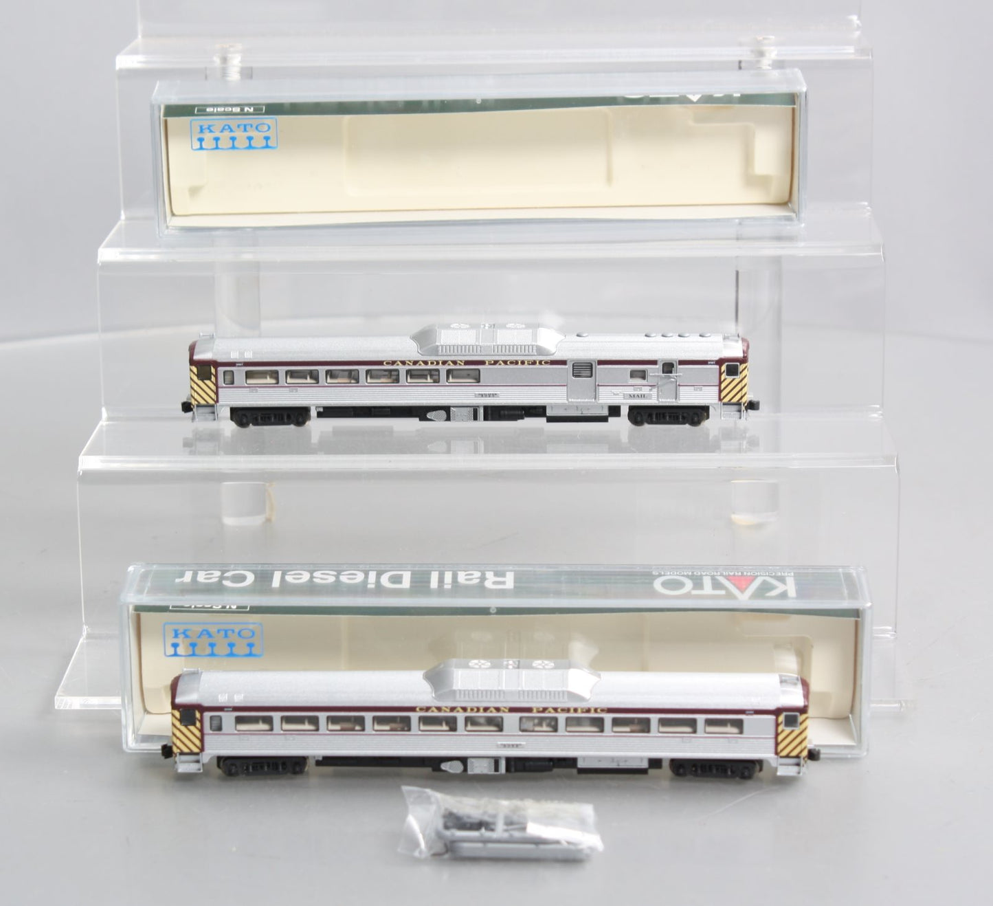 Kato 106-3001 N Scale CP RDC/RDC1 Diesel Set #9056/#9023 - Set A