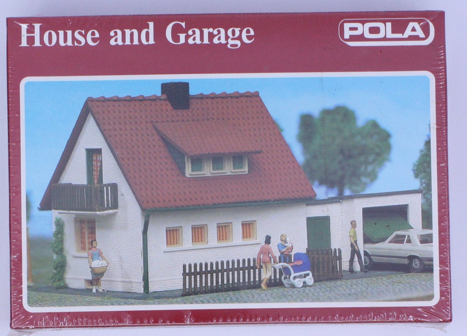 Pola 11527 HO House and Garage Building Kit