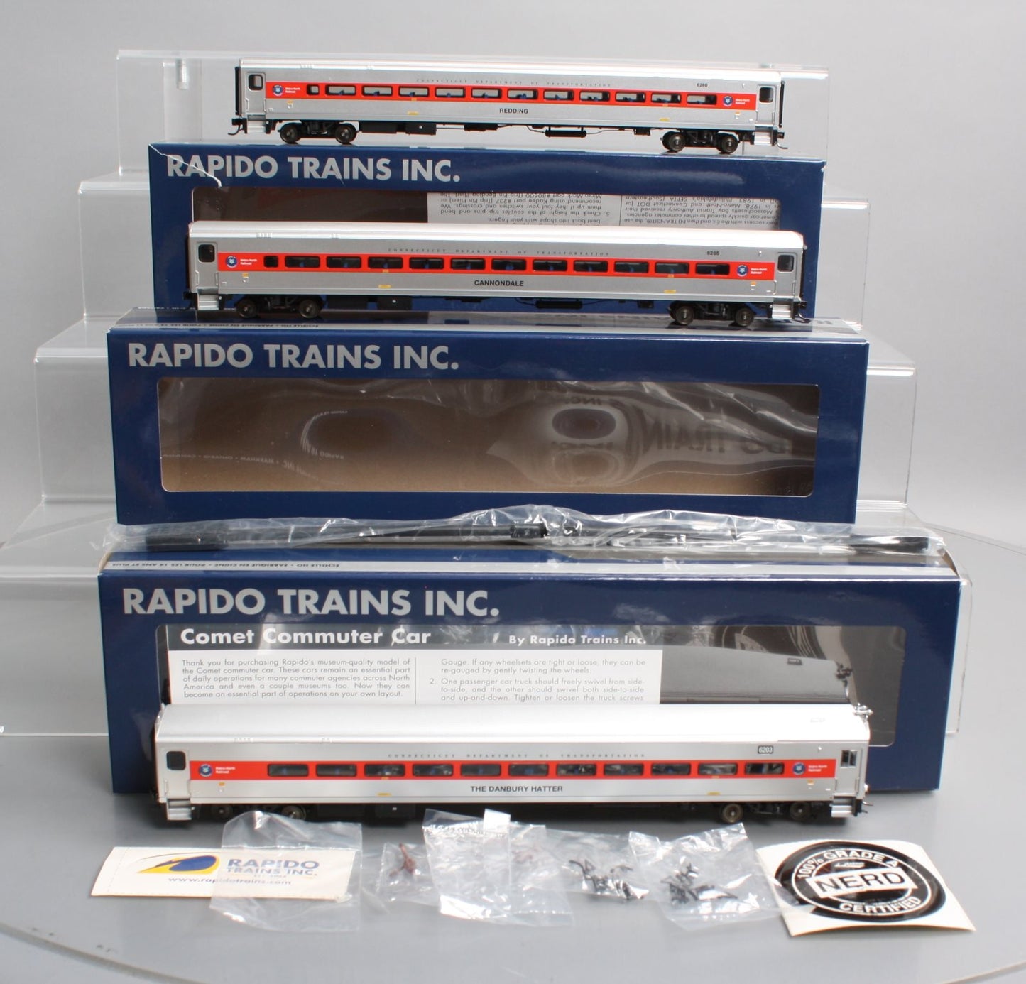 Rapido Trains 128505 HO Comet Commuter Car Set: #6260, #6266, #6203