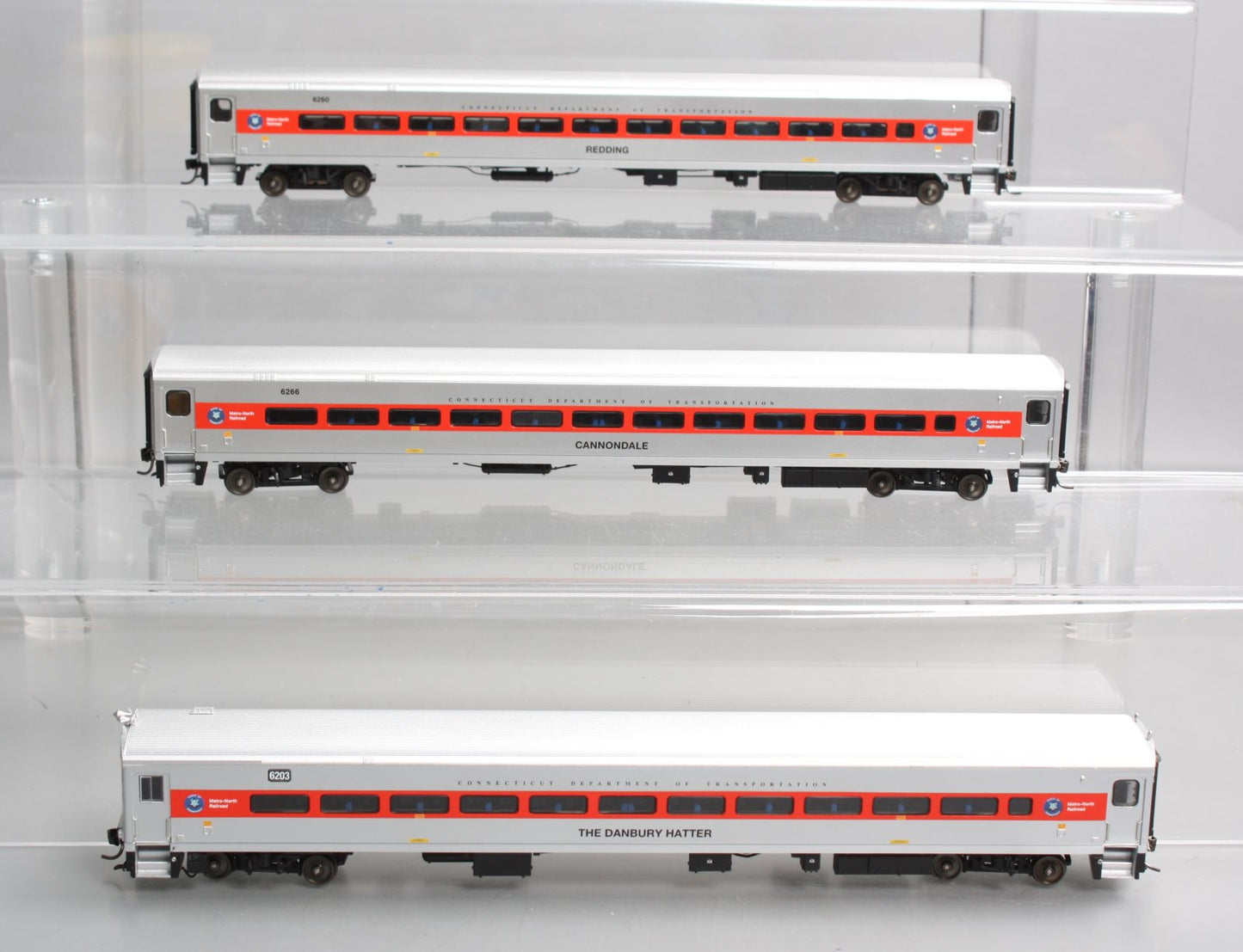 Rapido Trains 128505 HO Comet Commuter Car Set: #6260, #6266, #6203