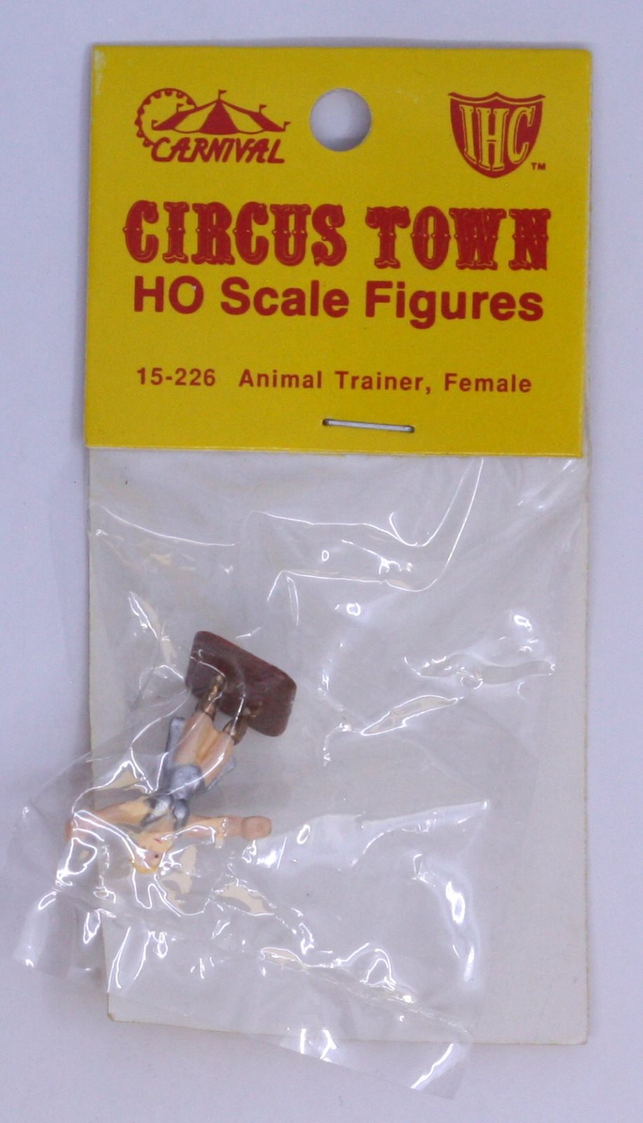 IHC 15-226 HO Circus Town Female Animal Trainer