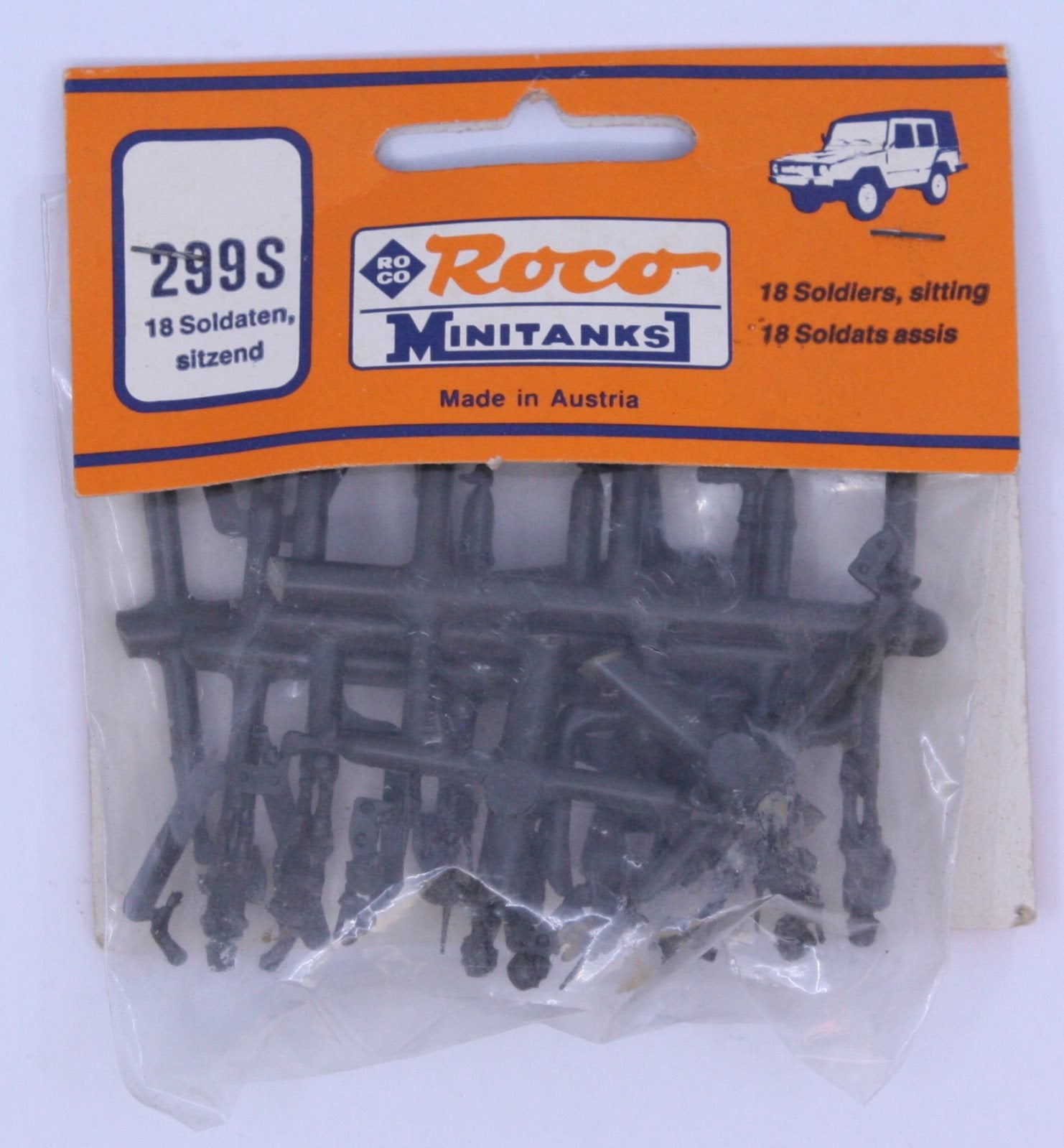 Roco 299S Pack of 18 Soldiers Sitting