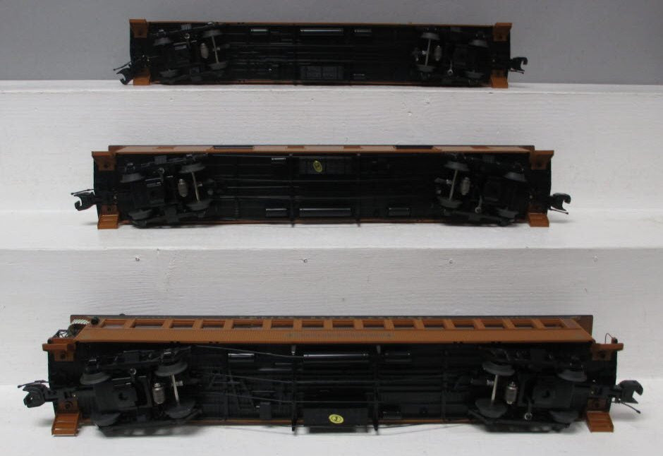 MTH 20-62030 O Gauge New York Central 64' Woodsided Passenger Add-On Set