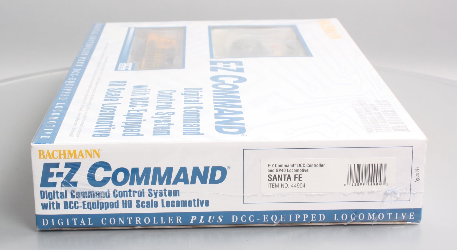 Bachmann 44904 HO Santa Fe GP40 Diesel Loco Starter System w/DCC-Equipped