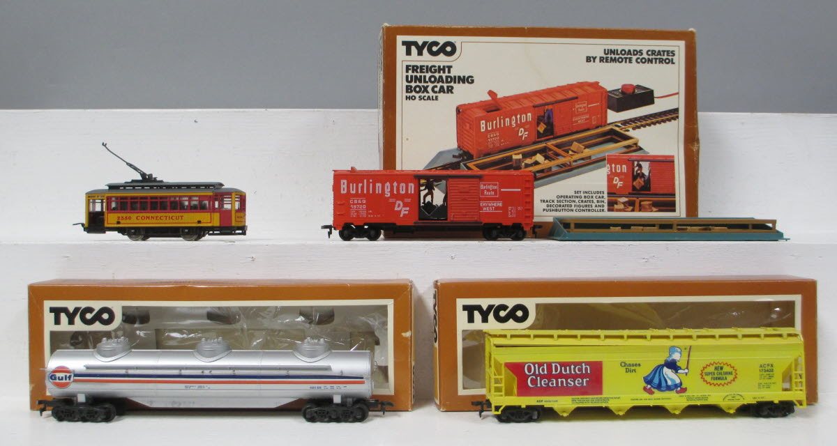 Tyco 358F/2350/930/357B HO Assorted Freight Cars [4] EX