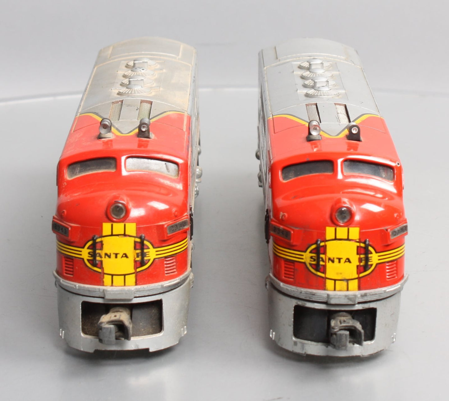 Lionel 2343 Vintage O Santa Fe F3 AA Diesel Locomotive Set