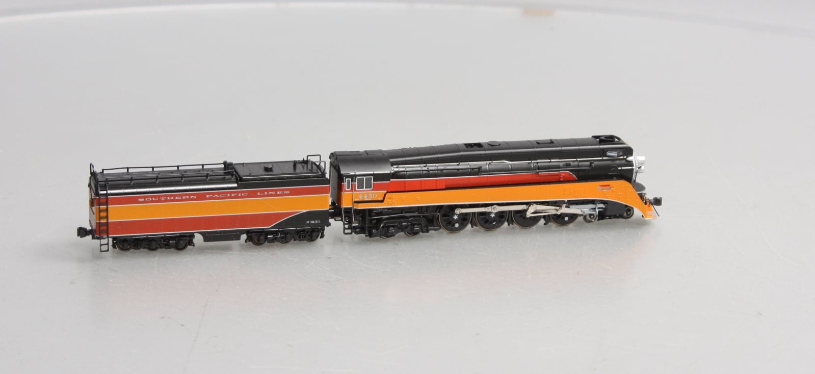 Kato 126-0306 N Southern Pacific Lines 4-8-4 GS-4 Steam Locomotive #4450