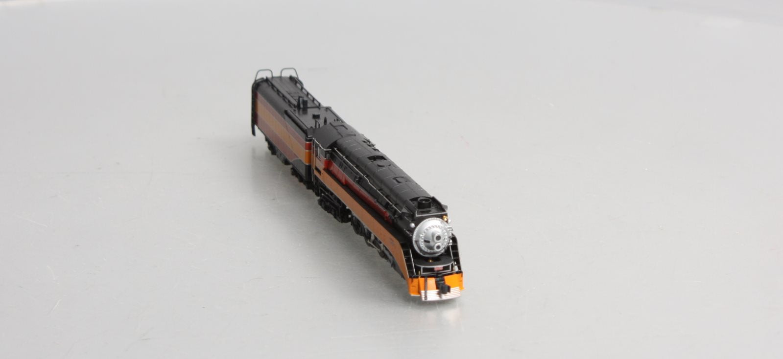 Kato 126-0306 N Southern Pacific Lines 4-8-4 GS-4 Steam Locomotive #4450