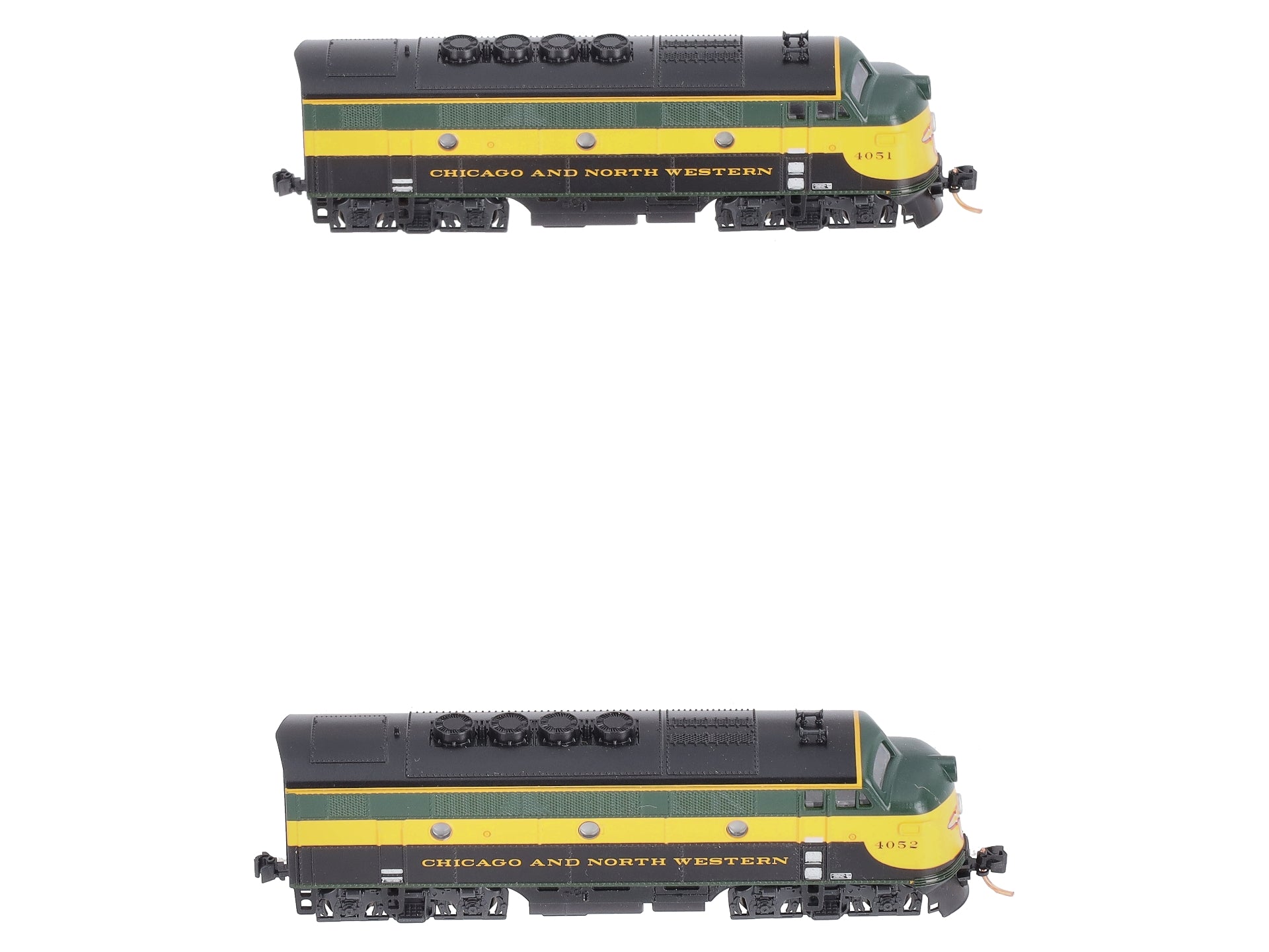 Kato 106-0204 N Scale Chicago & North Western F2 AA Diesel Set #4051 & 4052