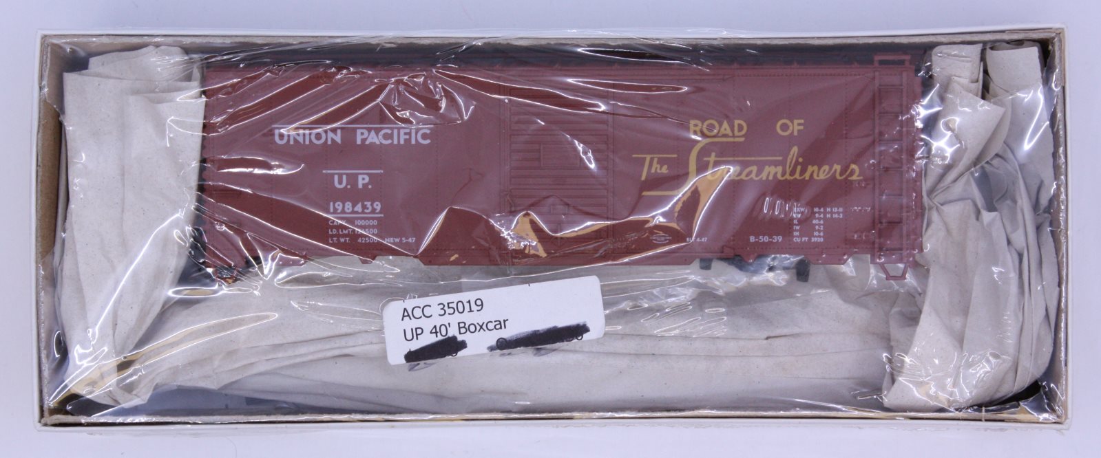 Accurail 3504.9 HO Union Pacific 40' Steel Box