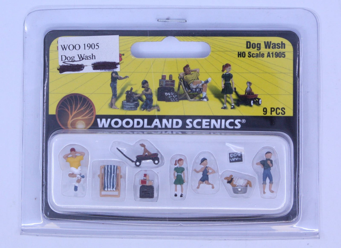 Woodland Scenics A1905 HO Scenic Accents Dog Wash Figures (Set of 9)