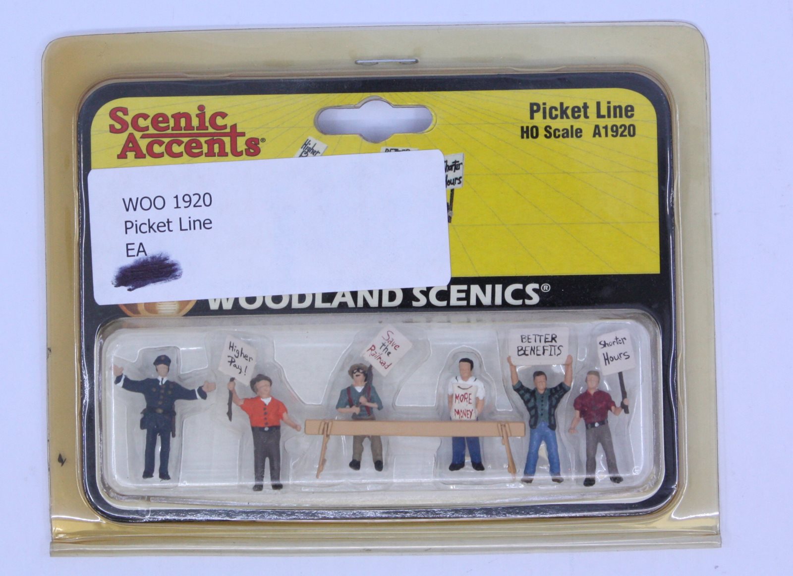Woodland Scenics A1920 HO Scenic Accents Picket Line Figures (Set of 6)
