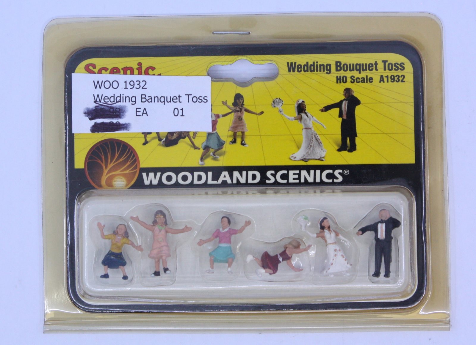 Woodland Scenics A1932 HO Wedding Bouquet Toss Figures (Set of 6)