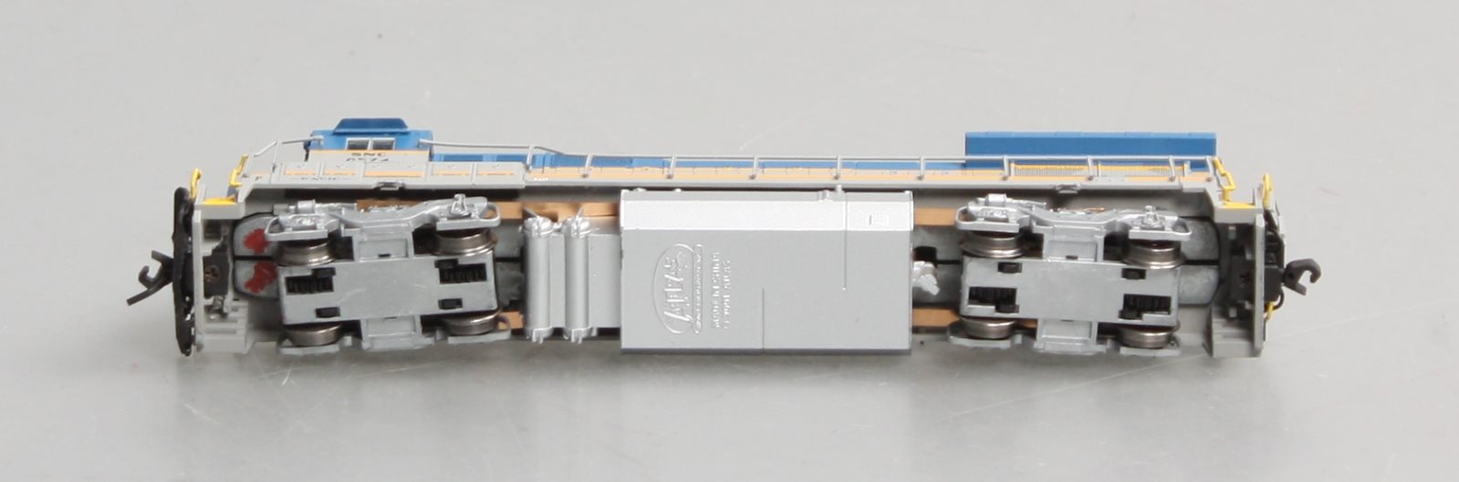 Atlas 40003007 N Saratoga & North Creek DASH 8-40B Diesel Locomotive #8524