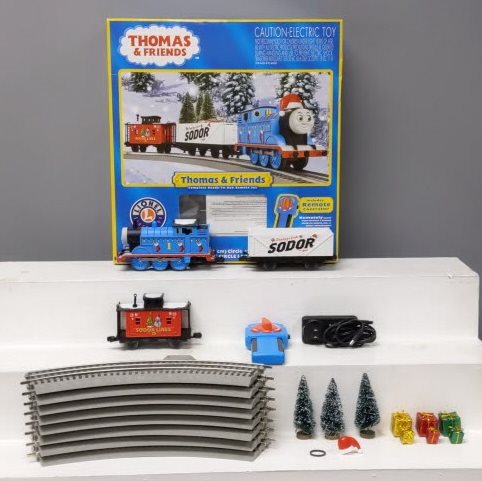 Lionel 6-83512 Thomas & Friends Christmas LionChief O Gauge Steam Train Set