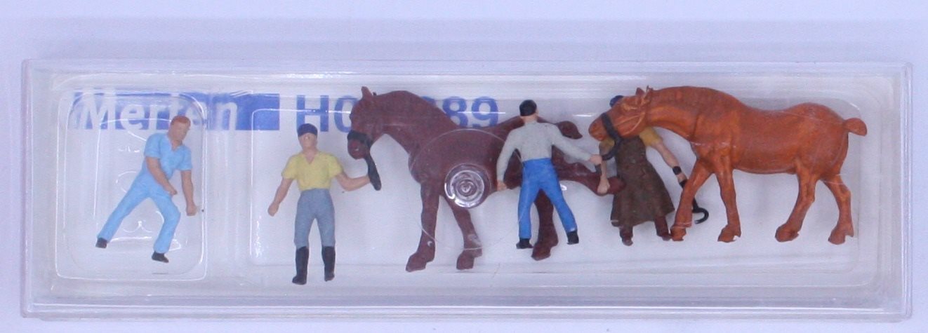 Merten 0889 HO Scale Blacksmith Shop Figure Set