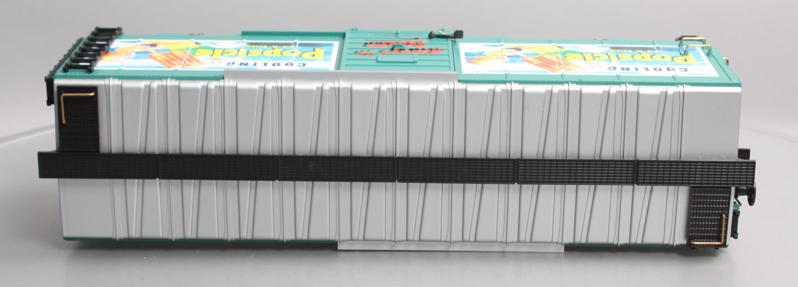 LGB 48913 Good Humor Popsicle On A Stick Box Car – Trainz