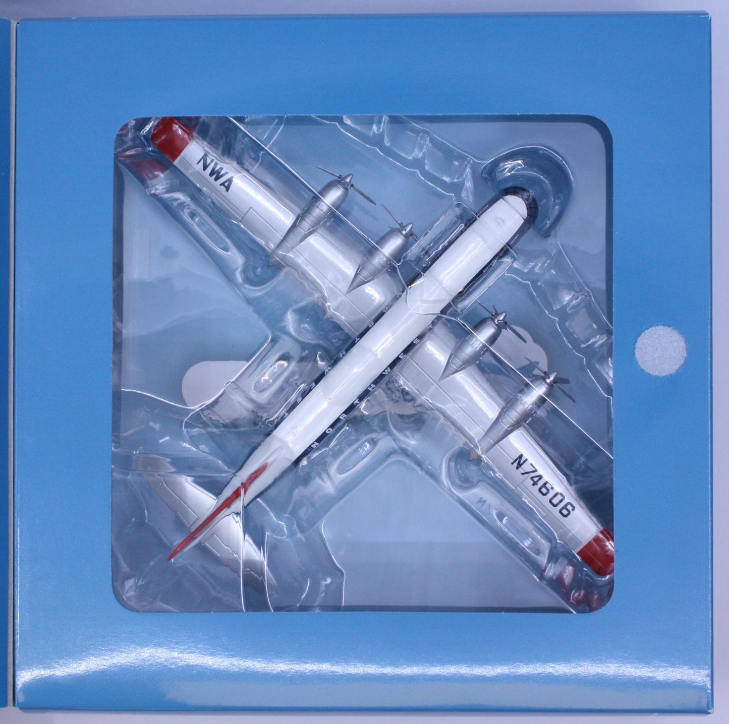 Hobby Master HL4003 1:200 Diecast Boeing 377 Stratocruiser "N74606