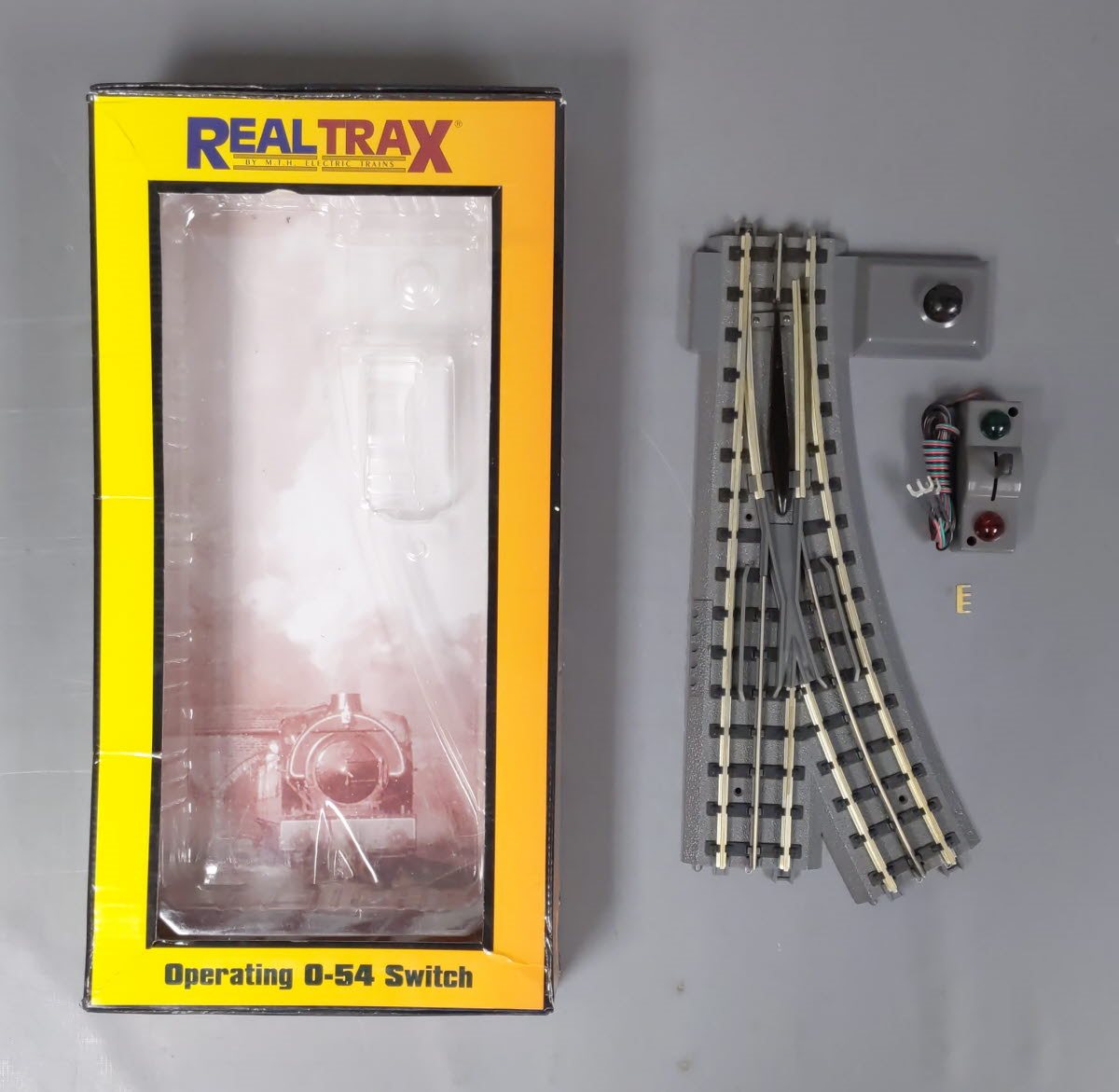 MTH 40-1056 O54 RealTrax Nickel Silver Left Hand Remote Switch Turnout EX/Box