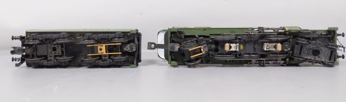 MTH 20-3344-1 Orient Express 2-3-1 Pacific w/PS2 (Hi-Rail Wheels) 231E22