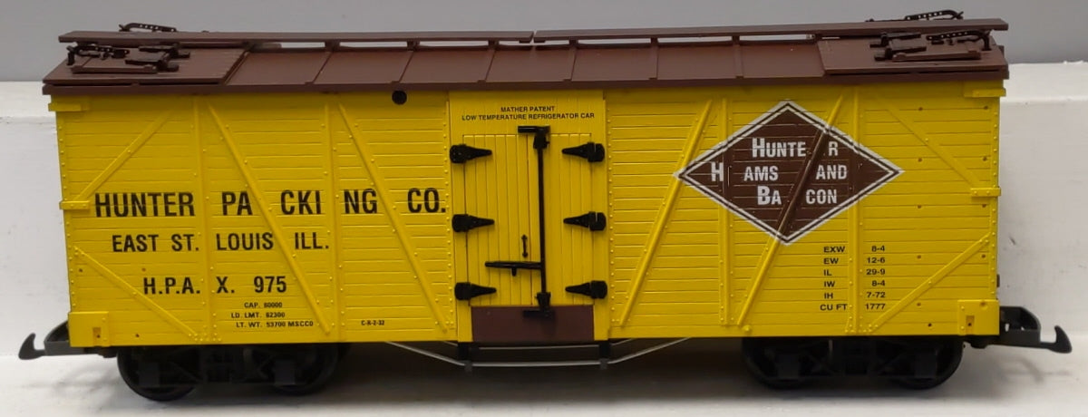 USA Trains R15019 G Hunter Packing Co. Outsided Braced Box Cars (Yellow/Brown)