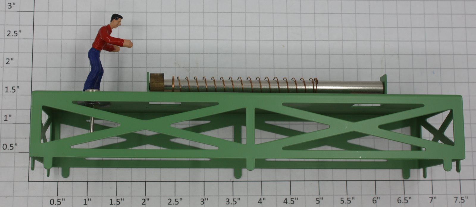 American Flyer 49824-3 Green Platform with Spring Bar and Figure