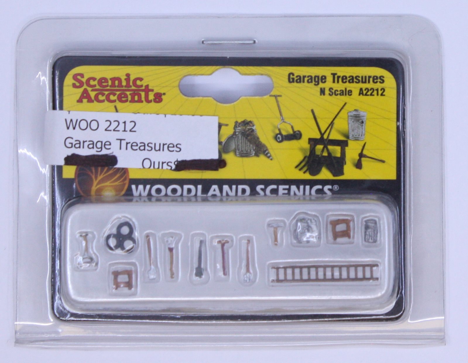 Woodland Scenics A2212 N Scenic Accents Garage Treasures (Set of 13)