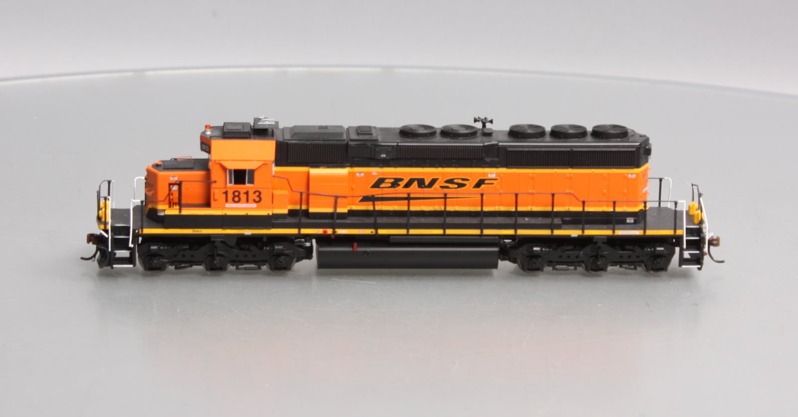 Athearn 71542 HO BNSF/Wedge RTR SD39-2 Diesel Locomotive #1813