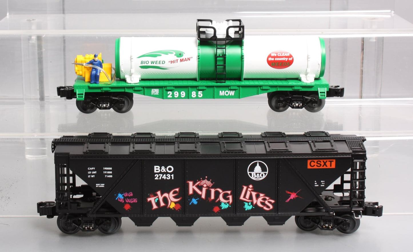 Lionel 6-11167 CSX Tank Car and Hopper (Set of 2)