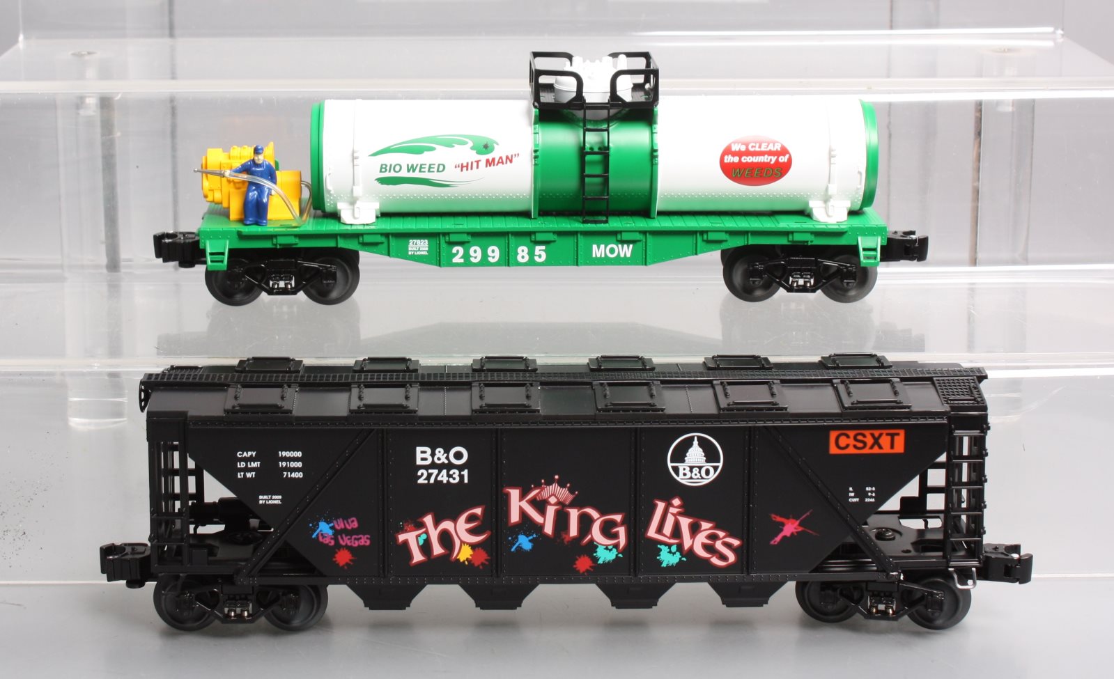 Lionel 6-11167 CSX Tank Car and Hopper (Set of 2)