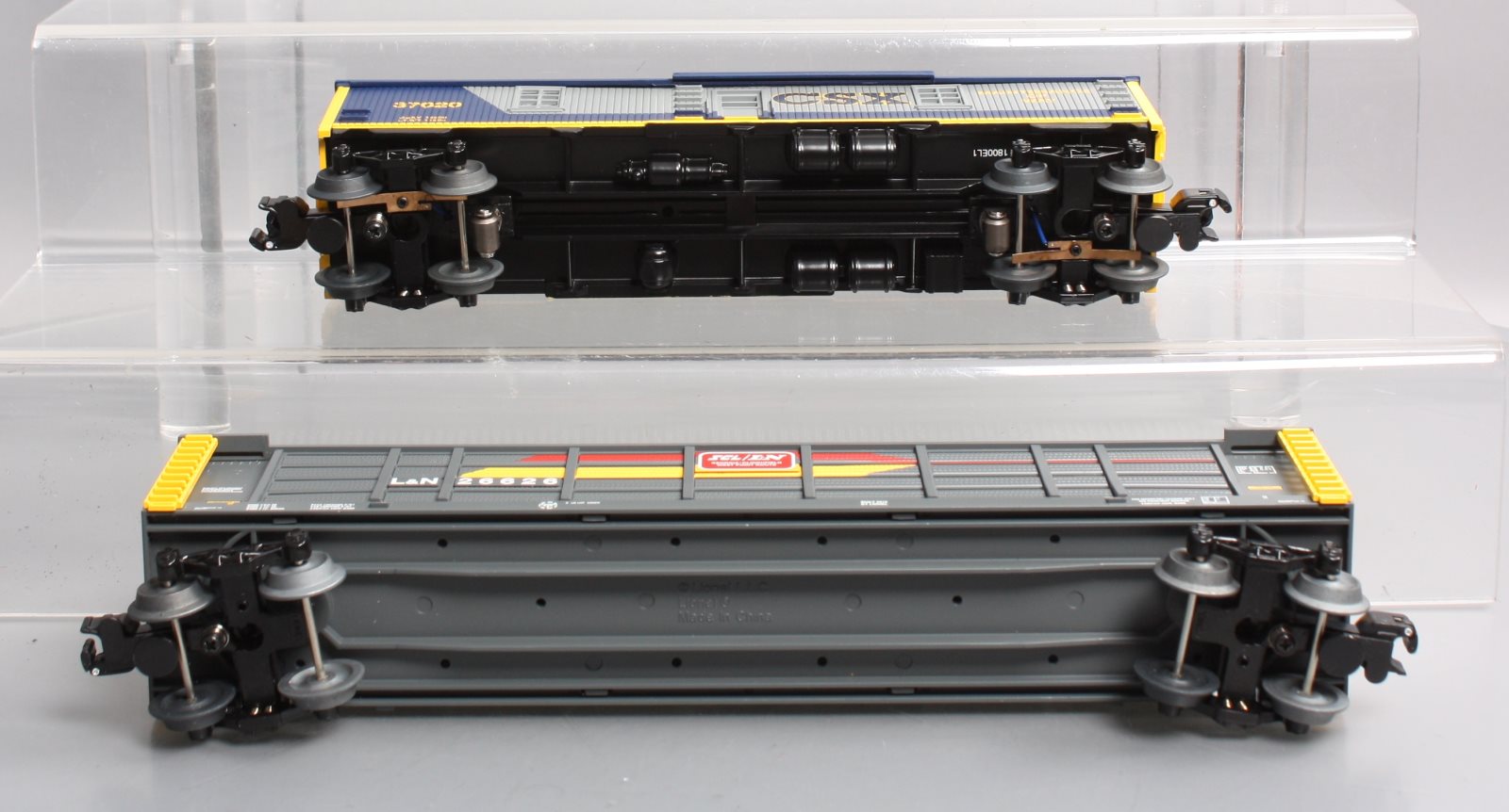 Lionel 6-30138 O-27 Chessie System Freight Cars Add-On (Set of 2)
