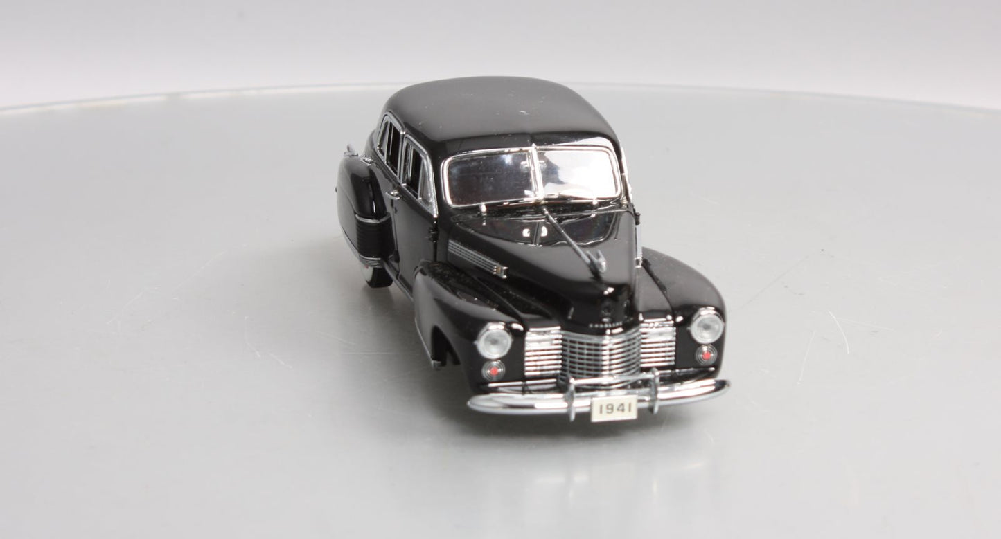 Franklin Mint 1:24 1941 Cadillac Fleetwood Series 60 Special Die-Cast Car