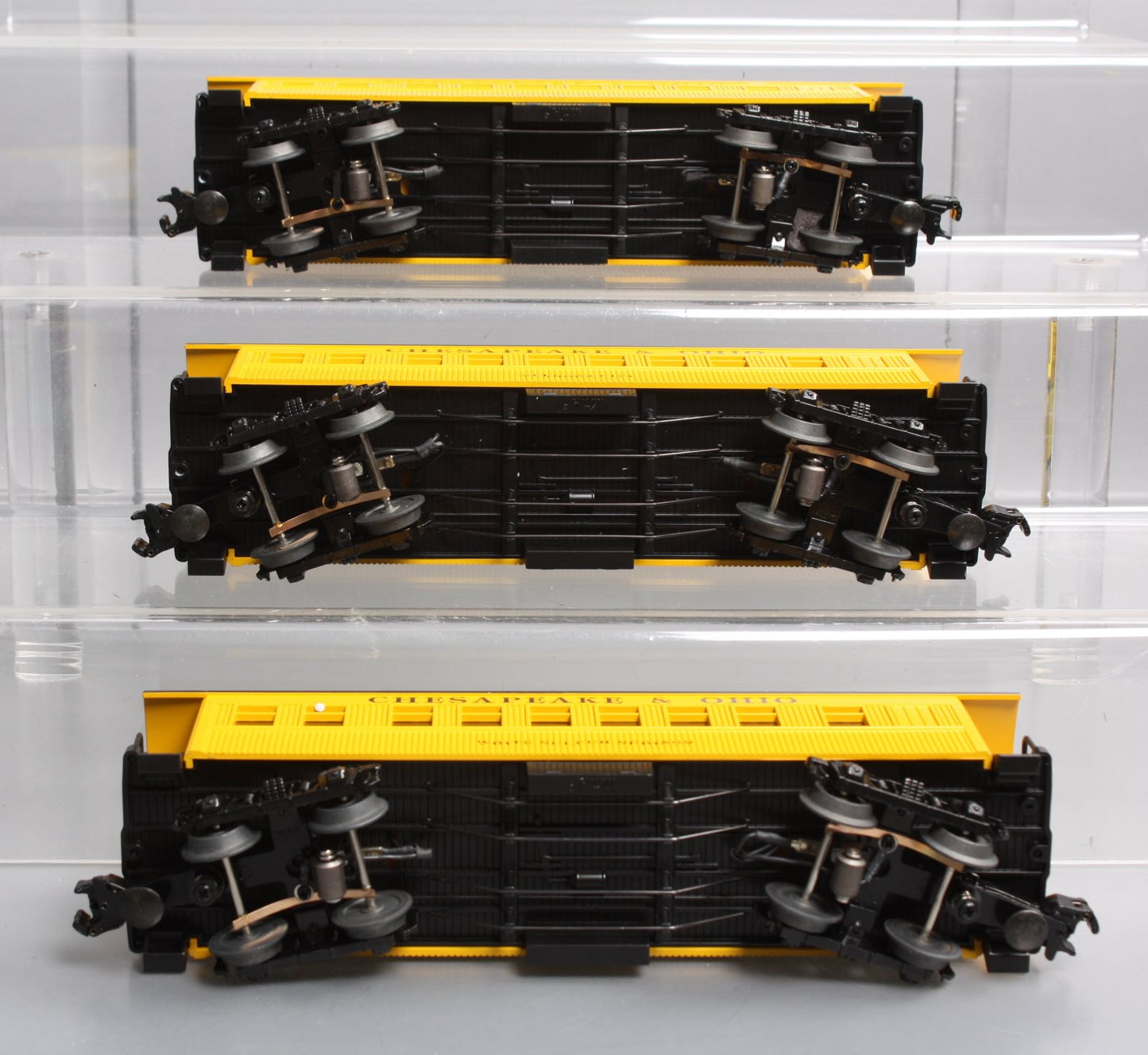 MTH 30-6425 O Chesapeake & Ohio Overton Passenger Coach Car Set (Set of 3)