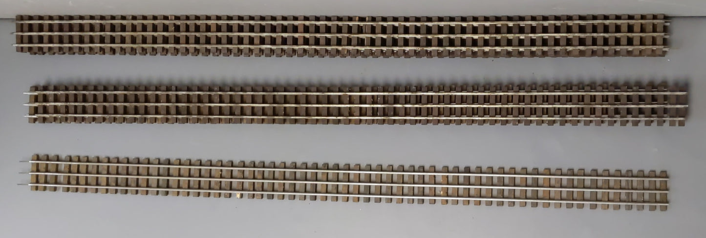 Gargraves WT-201-37 O 37" Regular Tinplate 3-Rail Straight Track Sections (8) VG