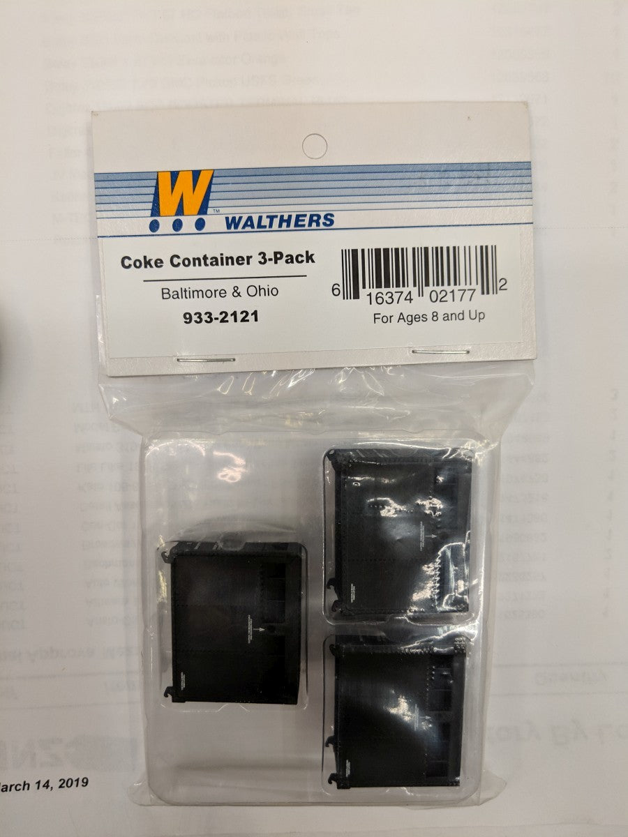 Walthers 933-2121 HO Baltimore and Ohio Coke Container Three Pack