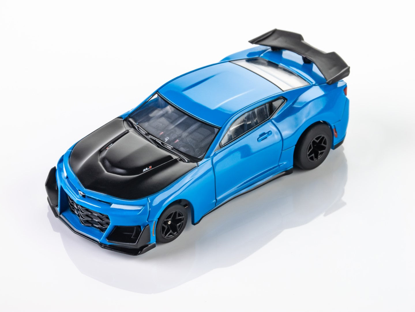 AFX 22079 HO Rapid Blue 2021 ZL1 Camaro 1LE Slot Car