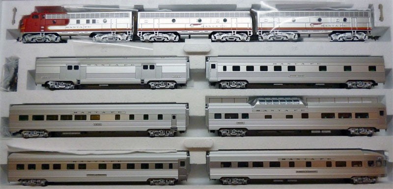 Marklin 26496 HO Scale Santa Fe Super Chief Diesel Train Set w/Digital/Sound